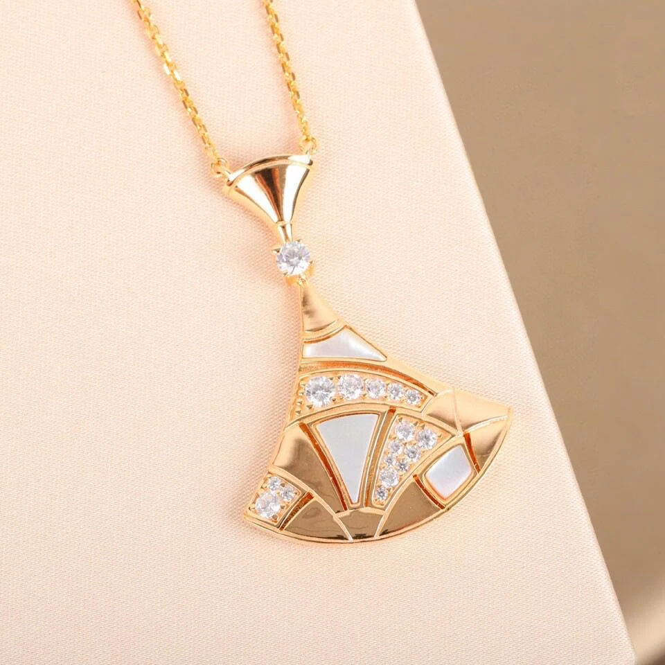 Classic 925 Pure Silver White Fritillaria Dress Pendant Necklace Female Fashion Brand Premium Craft Wedding Luxury Jewelry Gifts