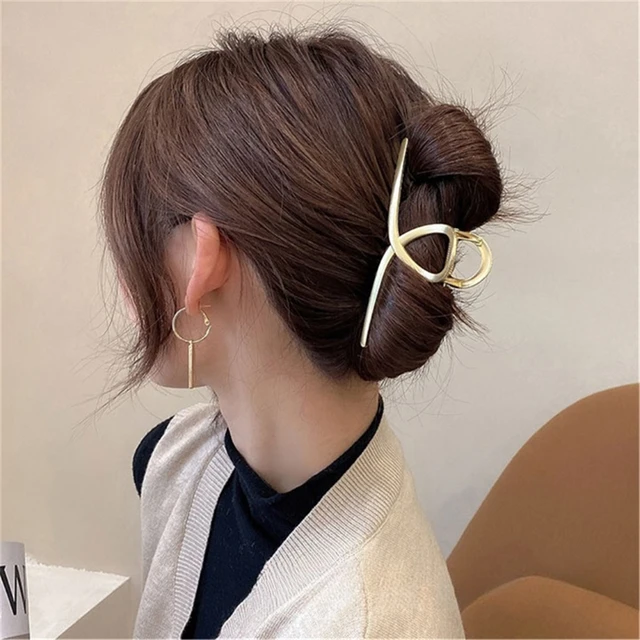 Metal Hair Claw Crab Clip for Women Girls Korean Non Slip Big Geometric Barrette Shark Clip Hairpin Head Pearl Hair Accessories