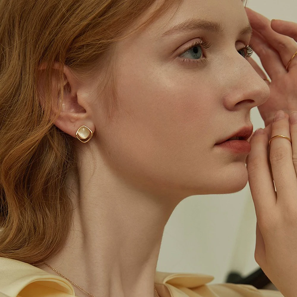 Gem Stone Stud Earrings Women French Elegant Simple Glossy Gold Color Trend 2024 New Accessories Designer Korean Fashion Jewelry