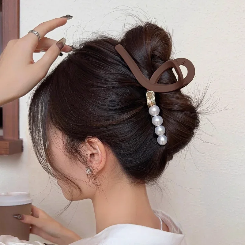 Vintage Korean Hair Claw Clip Pearl Female Frosted Large Elegant Hair Crab Hair Clip Headdress Female Jewelry Accessory Gift