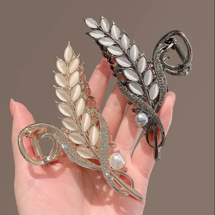 Women Wheat grab clip Elegant hair accessories opal light luxury large hair clip back head shark clip