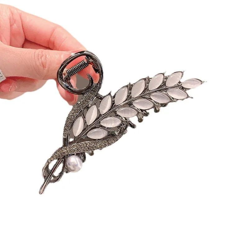 Women Wheat grab clip Elegant hair accessories opal light luxury large hair clip back head shark clip