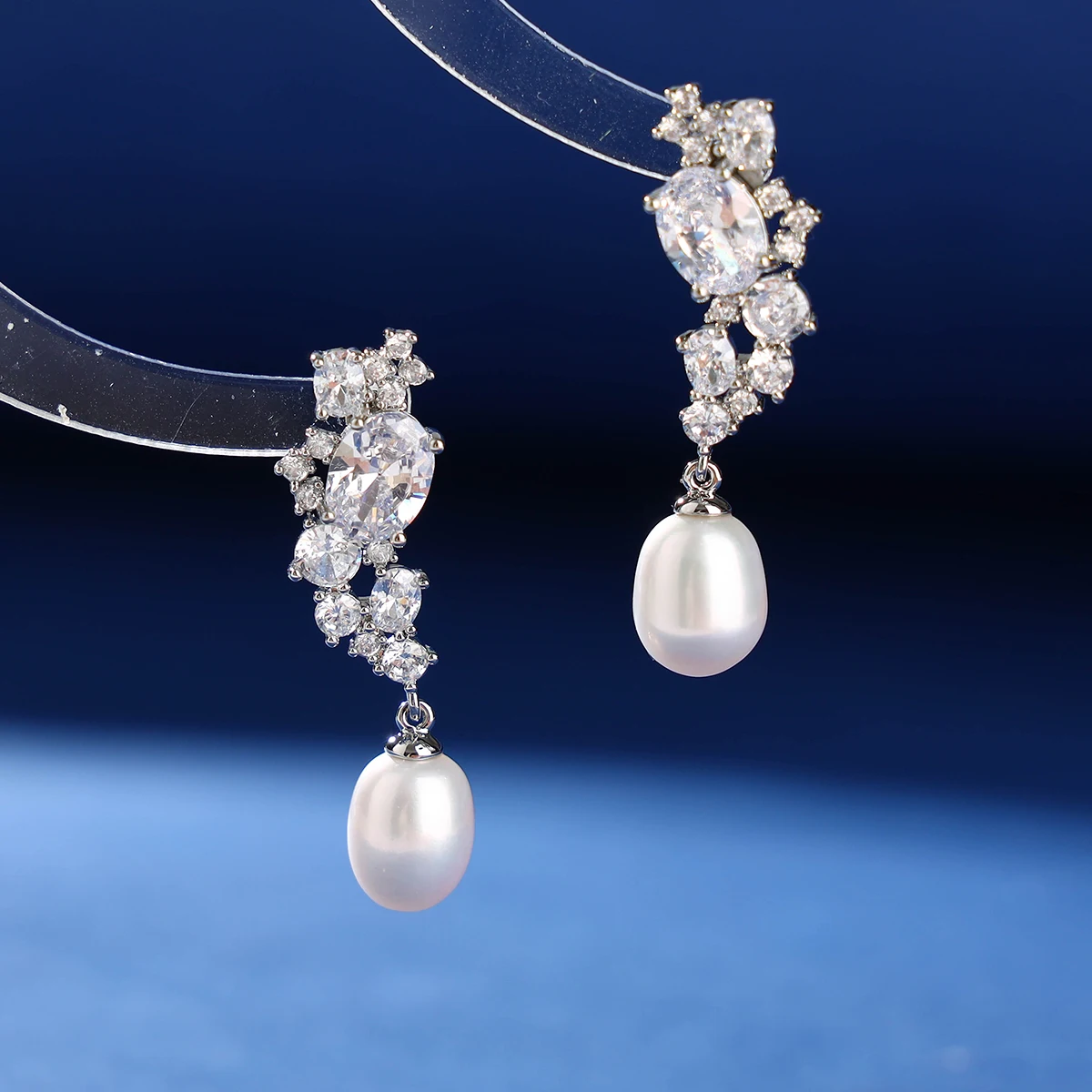 Women Bridal Natural Pearl Earrings Micro Set Cubic Zirconia Pendant Earrings