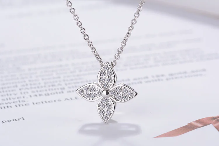 Glitter Four-leaf Clover 925 Sterling Silver Necklace Pendants For Women Clothes Match Decoration Fine Jewelry