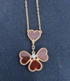 Sweet Sweetheart Love Necklace with Natural Stone Inlaid Electroplated 18K Gold Craft and Subgold Material gift