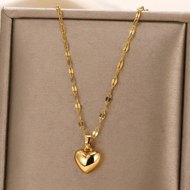 Stainless Steel Love Heart Necklace For Women  Trendy Lip Chain Simple Pendant Necklace Jewelry Gift Wholesalers
