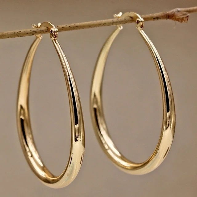 Shine Gold Color Women Earrings Fashion Smooth Hoop Earrings for Women Engagement Wedding Jewelry GiftProduct sellpoints