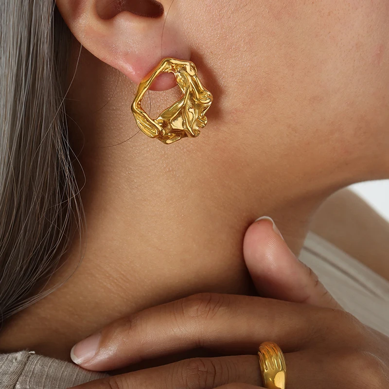 Folded Geometric Design Earrings Personalized Hollow Embossed Exaggerating Style Earrings with Creative Colorless Jewelry