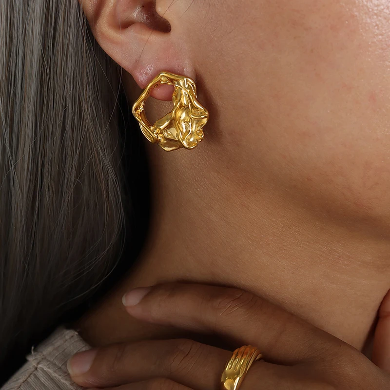 Folded Geometric Design Earrings Personalized Hollow Embossed Exaggerating Style Earrings with Creative Colorless Jewelry
