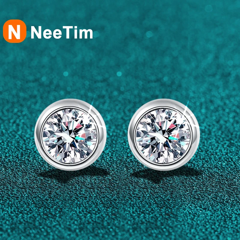NeeTim 1ct D Color Moissanite Stud Earrings Round Brilliant Cutting 18K Gold Plated 925 Sterling Silver Ear Studs for Women