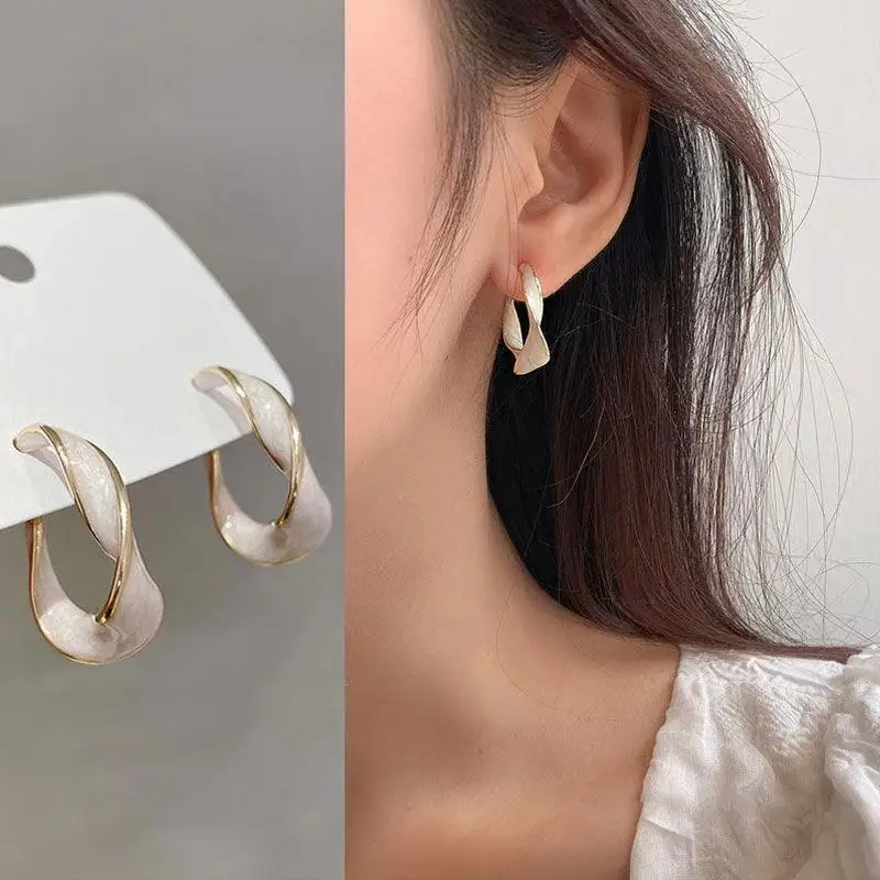 Punk Golden Metal White Cross Hoop Earrings For Women Girls Fashion Circle Brincos Ear Accessories Jewelry