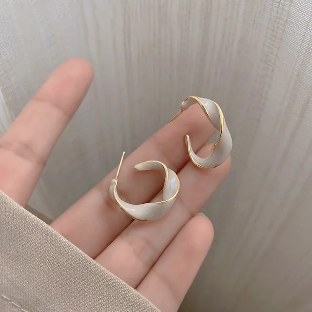 Punk Golden Metal White Cross Hoop Earrings For Women Girls Fashion Circle Brincos Ear Accessories Jewelry