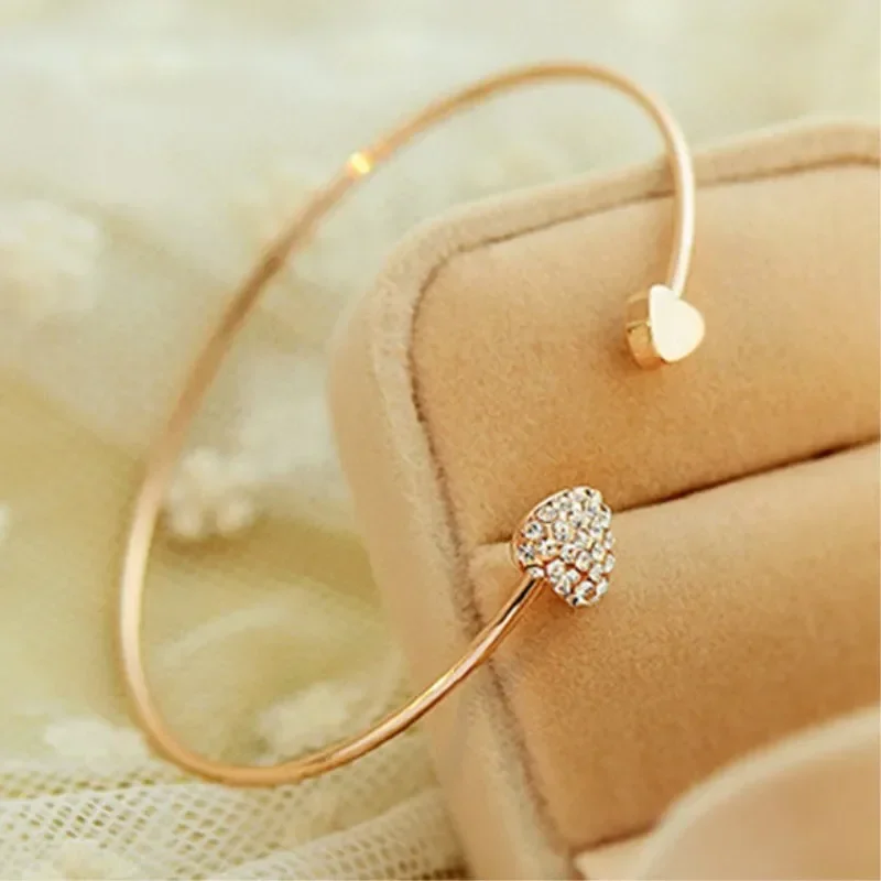 Fashion Love Crystal Heart Bracelets And Bracelets For Women Lady Jewelry Charm Open Bracelet Valentin LL230905
