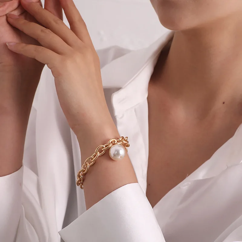 Korean Fashion Elegant Atmosphere Large Pearl Pendant Metal Thick Chain Bracelet for Women Designer Jewelry Gift Pulseras Mujer