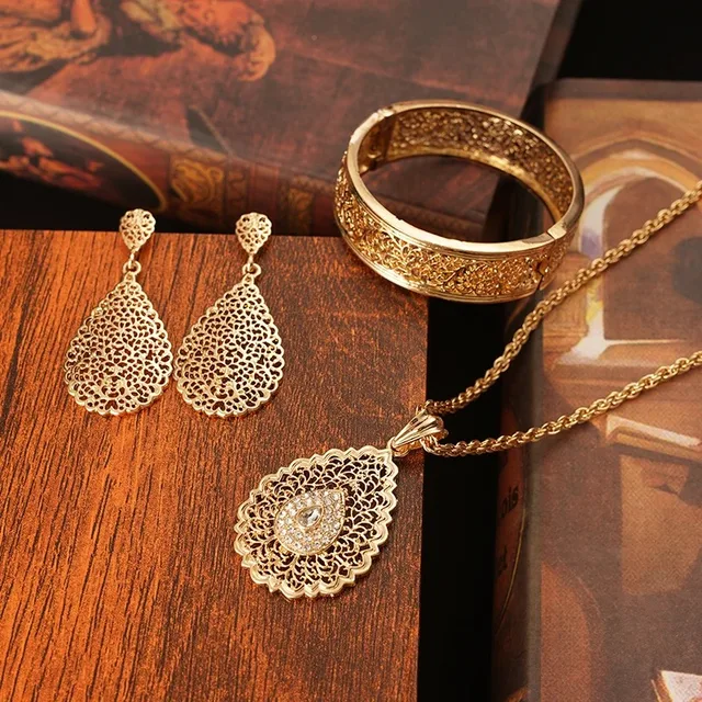 Luxury Arabesque Design Women Jewelry Set Gold Plated Necklace Earring Bangle Set for Bridal Trendy Moroccan Jewelry