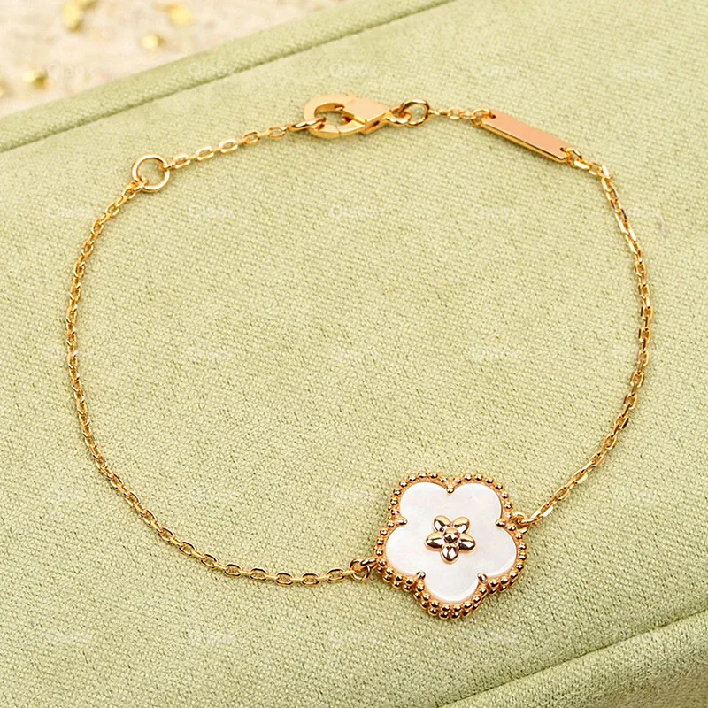 Hot selling new rose gold plum flower Ladybug bracelet Ladies fashion sweet temperament luxury brand jewelry party gift