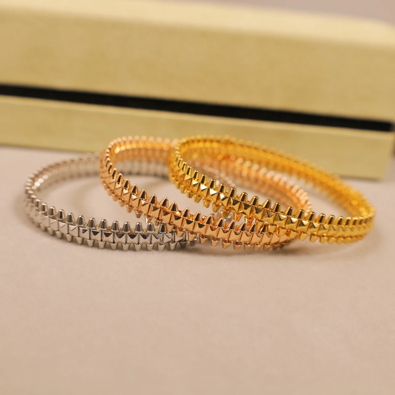 925 Sterling Silver Rotating Bullet Rivet Bracelet Classic Fashion Brand Party Banquet Luxury Jewelry