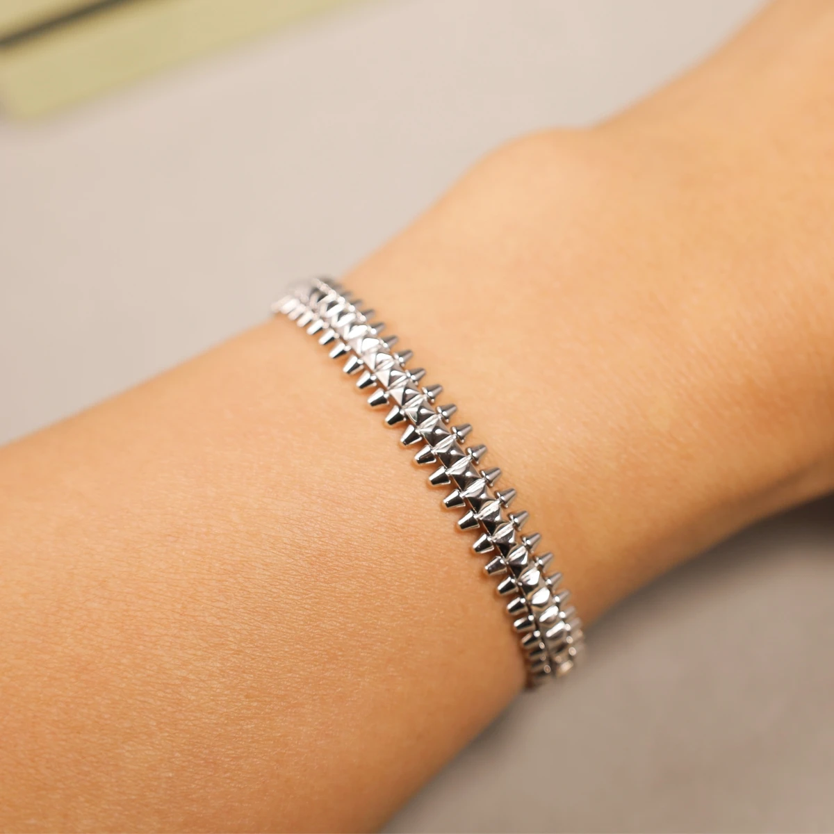 925 Sterling Silver Rotating Bullet Rivet Bracelet Classic Fashion Brand Party Banquet Luxury Jewelry