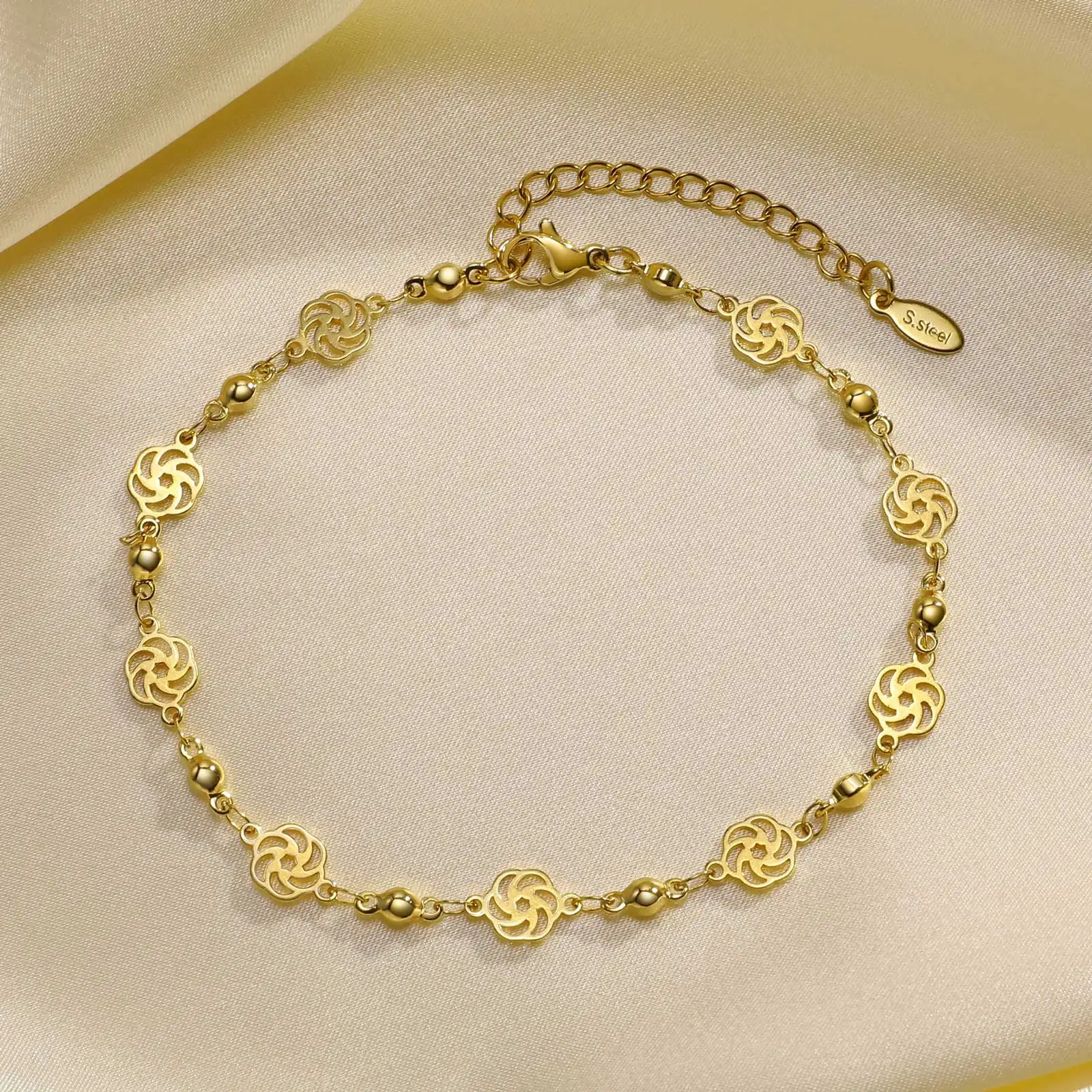 Women's Chic Hollow Rose Artless Anklets Jewelry, Gold Color Stainless Steel Chains, Fashion Anklet For Daily Beach Holiday