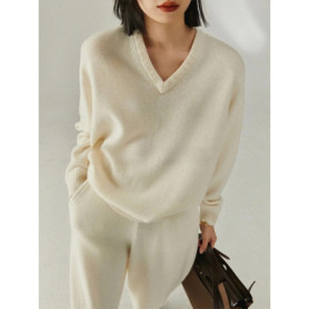 New simple pure cashmere sweater women's V-neck sweater loose thick long-sleeved cashmere knitting bottoming