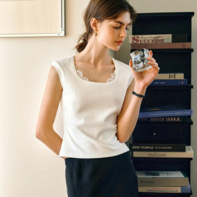 OLrain Women White Tank Tops 2026 Spring Summer Elegant Slim Lace Square Collar Sleeveless Basic Tees Female Clothes O57XD96301