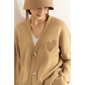 AMII Minimalism 2025 Winter Love Sweater for Women New Simple Casual Knitted Tops V-neck Wool Embroidery Loose Cardigan 12344302