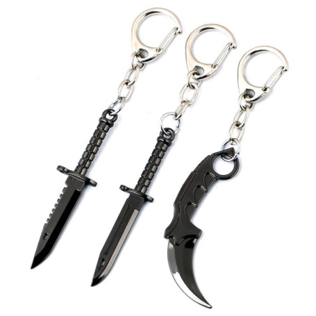 Knife KeyChains for Male Karambit Key Chain Weapon Model Key Holder Bag Pendant Keyring Porte Clef Game Cosplay Jewelry Gift