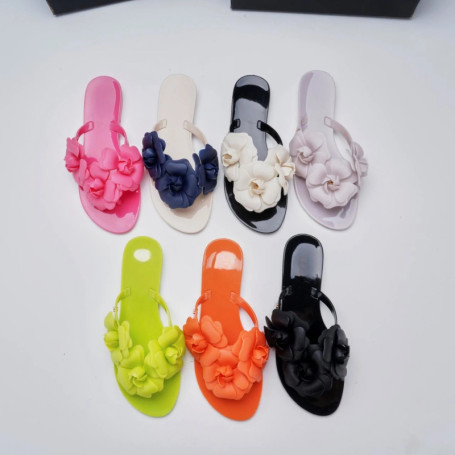 New Women's 3D Camellia Flower Slippers Outerwear Adult Girls Anti-slip Beach Flip Flops Ladies Flat Bottom Jelly Slippers